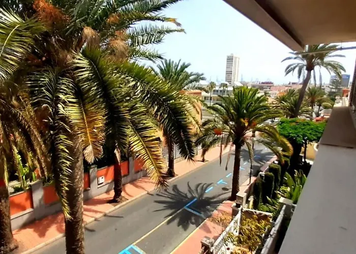 Gasthof Nomad Santa Fe Las Palmas / Gran Canaria